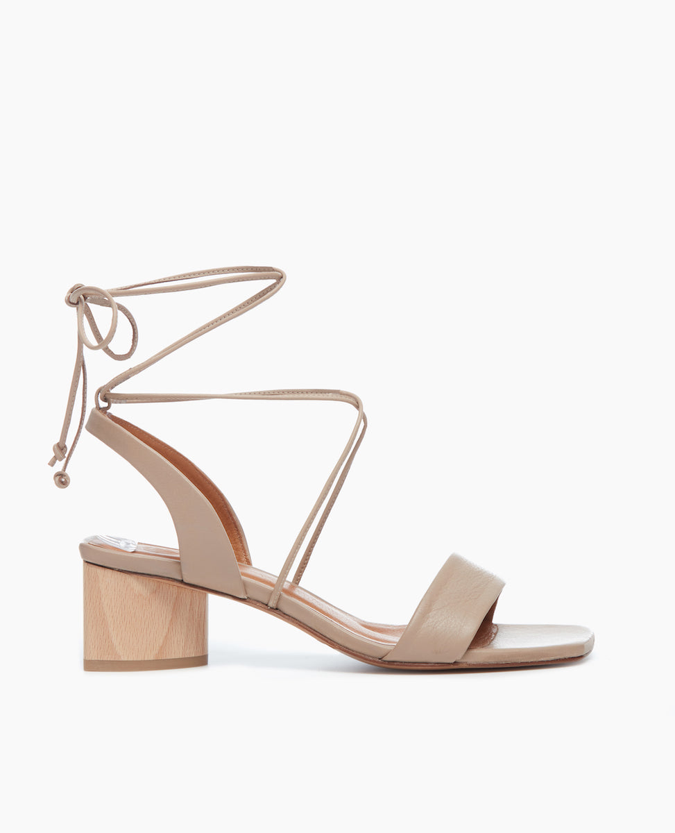 Side view of the Steph in Grey Mist with a sculptural heel.