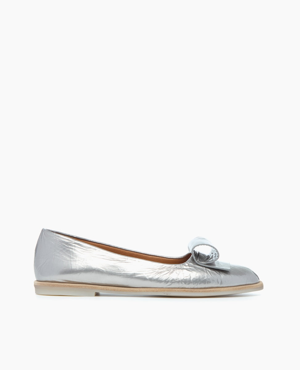 The Yale Opera Pump in Chateau Grey silver patent leather, side view