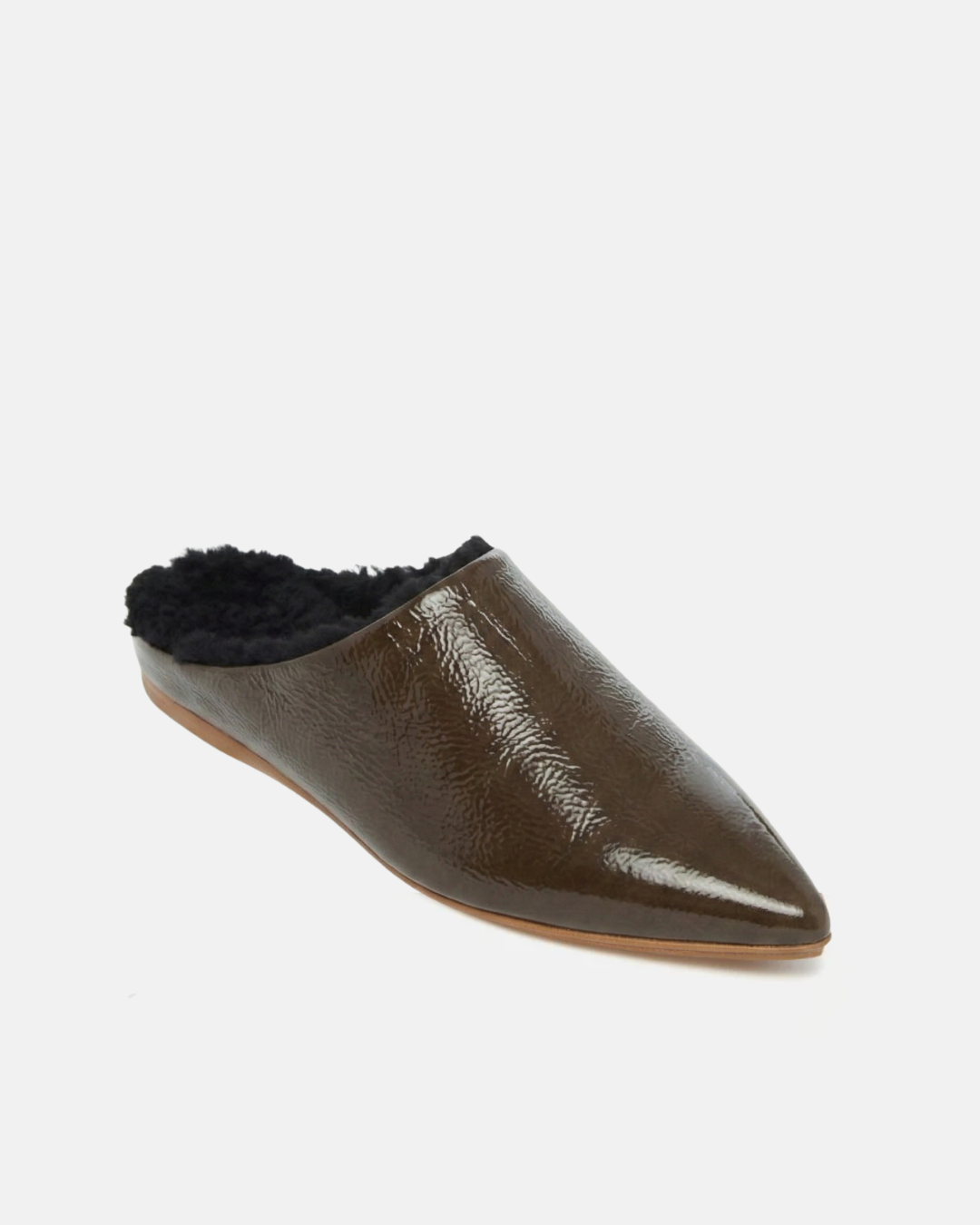 Coclico Dia Shearling Slide in Moule crinkled patent, angled view of a pointed toe shearling lined mule