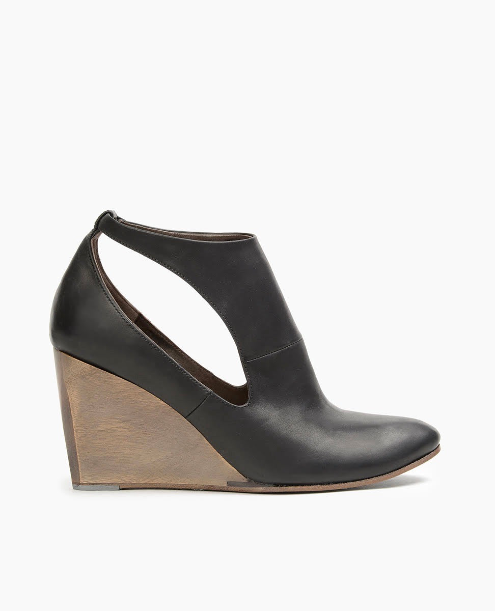 Warehouse Sale Jory Wedge Black Leather