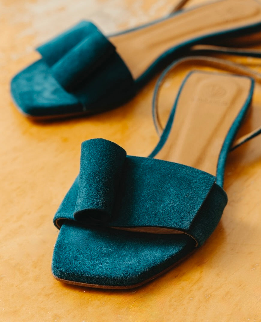 Close up shot of the Frances Sandal in Azure. 