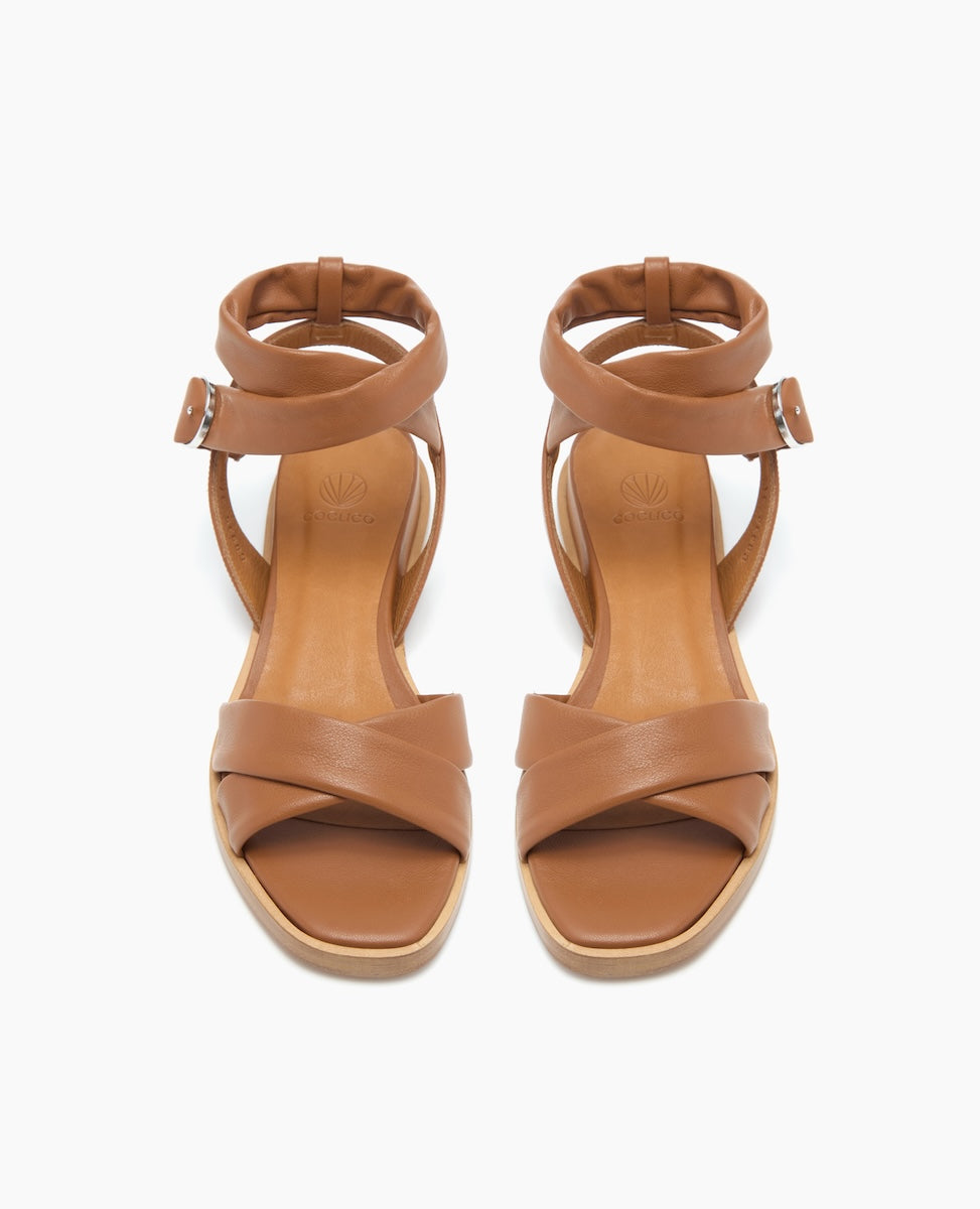 The Katriene low wedge tubular sandal in cuoio, top view