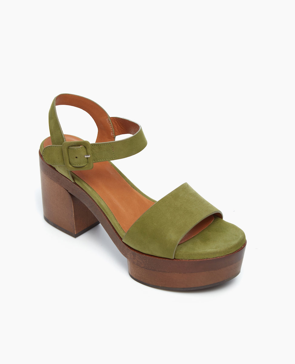 Angled view of the Obion Clog in Mosstone with the platform in ash and heel in mahagoney.