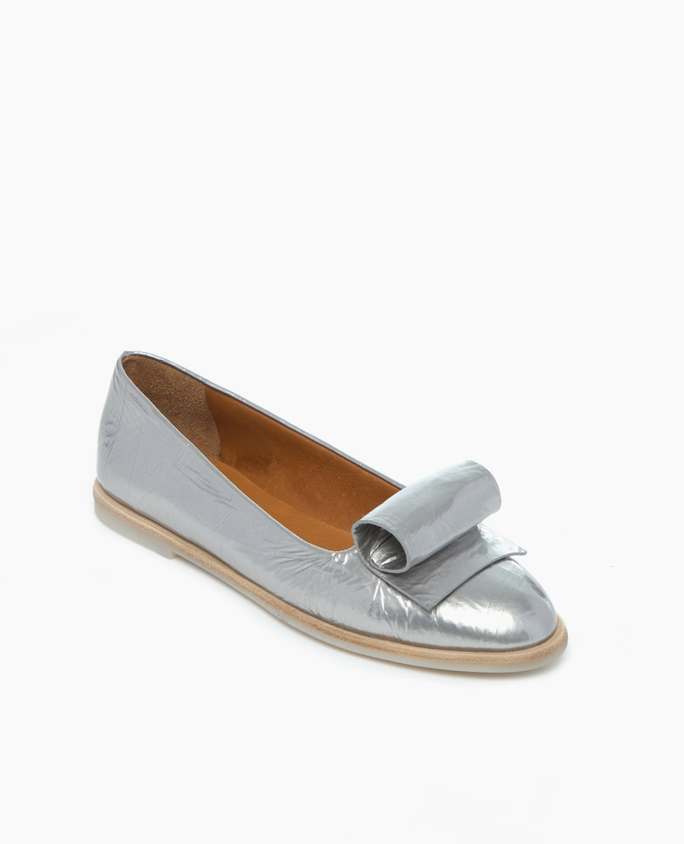 The Yale Opera Pump in Chateau Grey silver patent leather, angled view