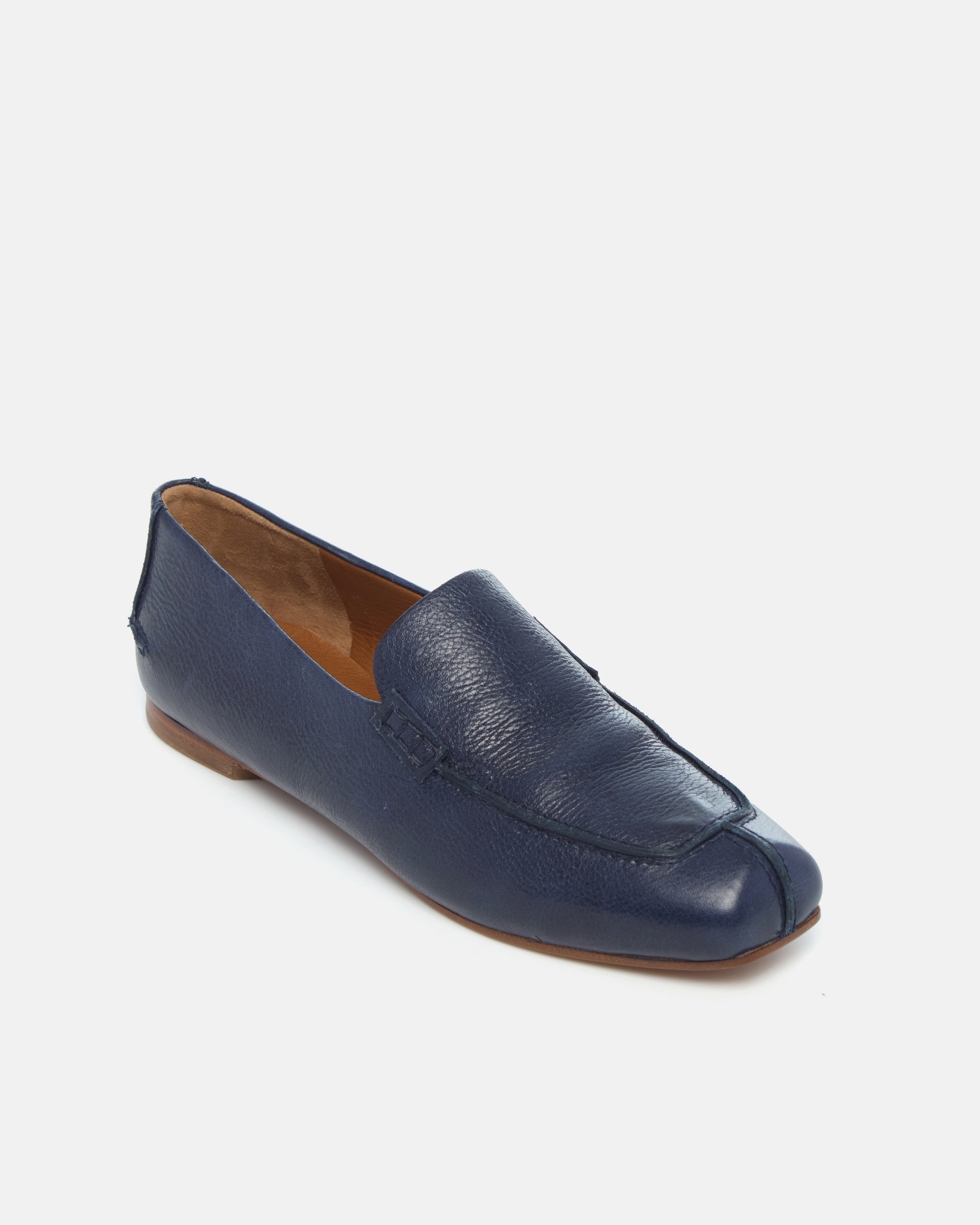 Coclico Francis Loafer in Marino navy leather, angled view of the apron front