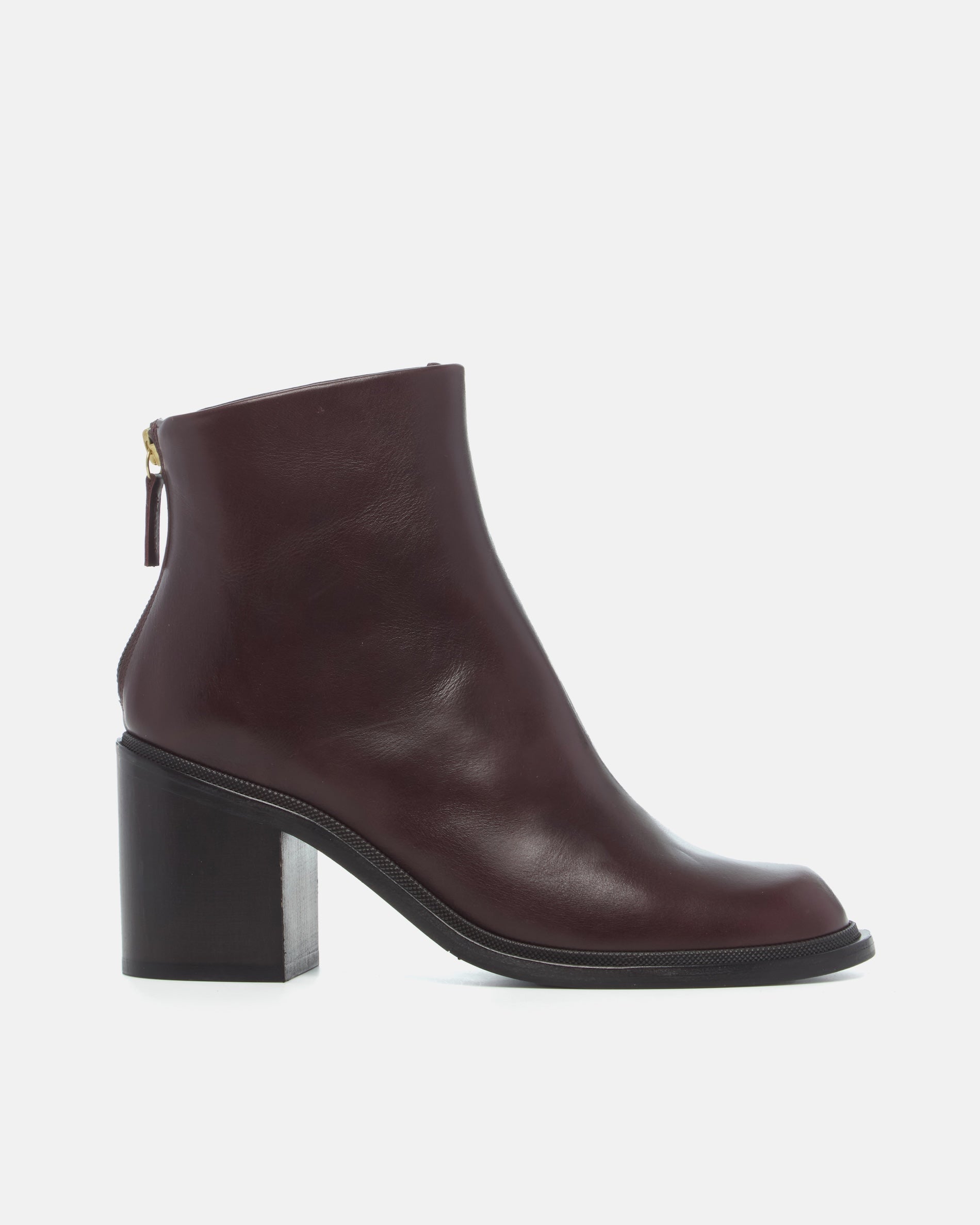 Coclico Lola Boot in Oxblood leather, side view of a block heel ankle boot with back zip