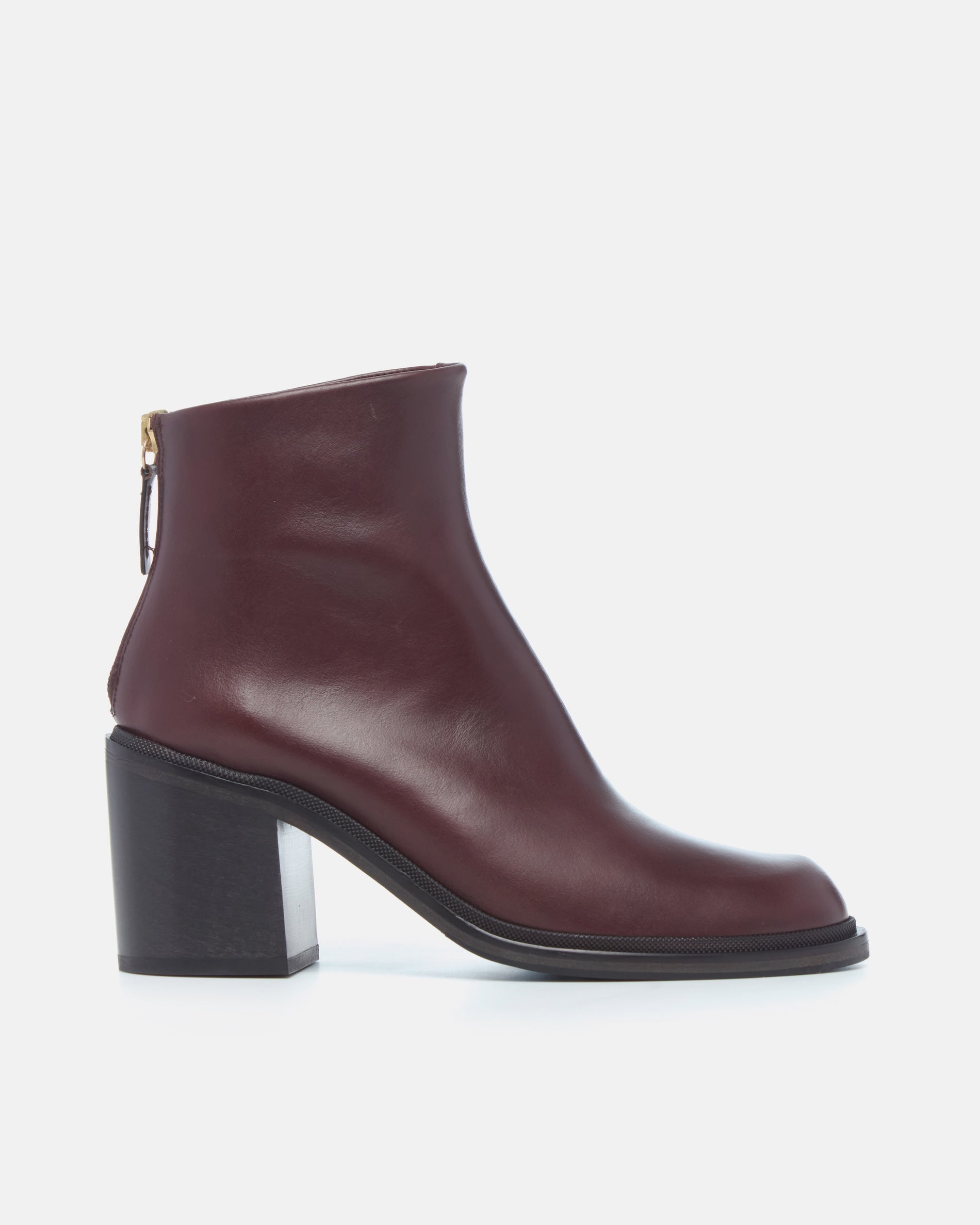 Coclico Lola Boot in Oxblood leather, side view of an ankle boot with stacked block heel