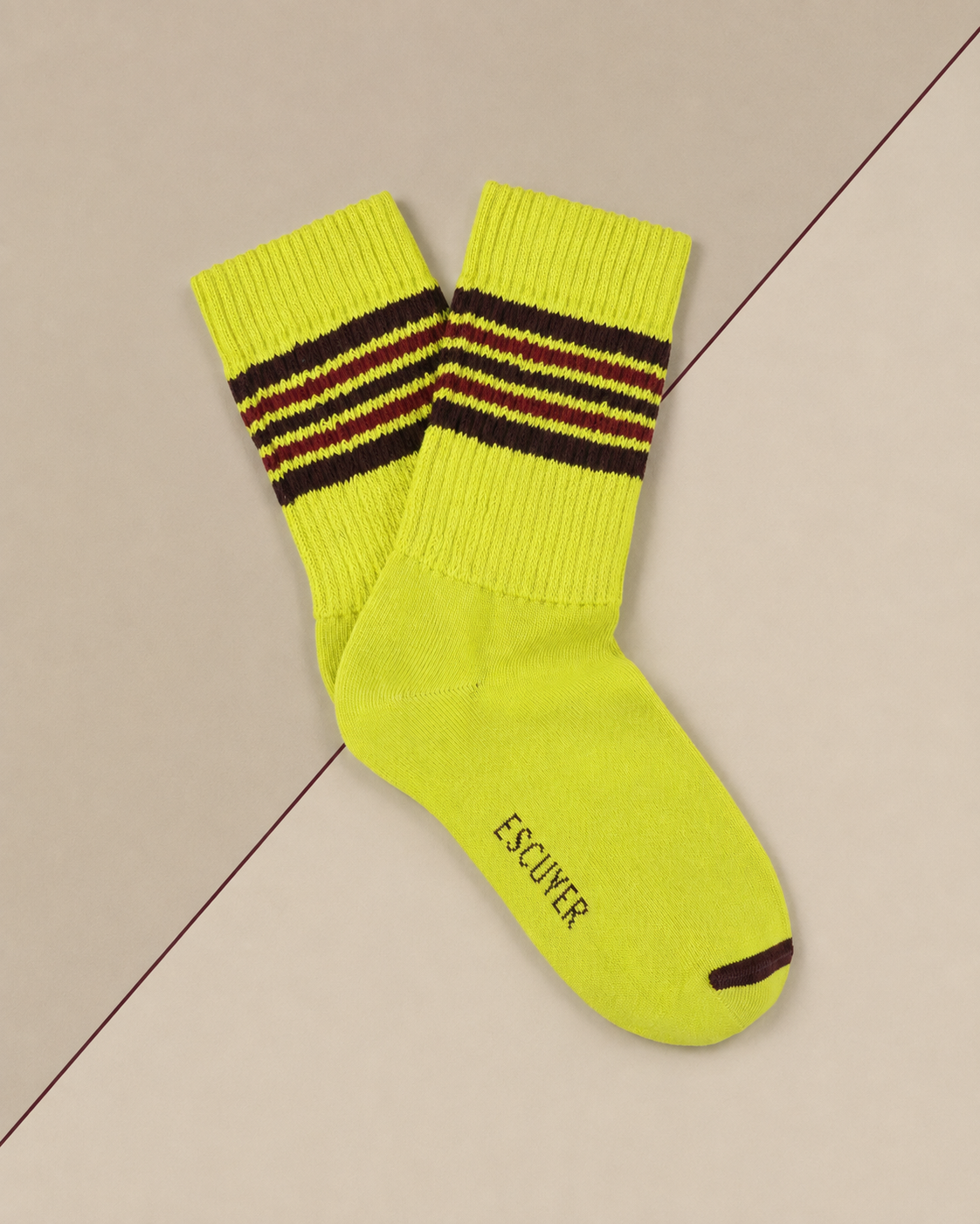Escuyer women's 5 stripes socks in yellow, bordeaux and wine on a two-tone beige background