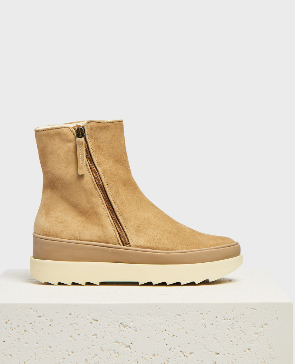 Twisted X Kid's Wedge Sole Lace Up Oiled Saddle Leather