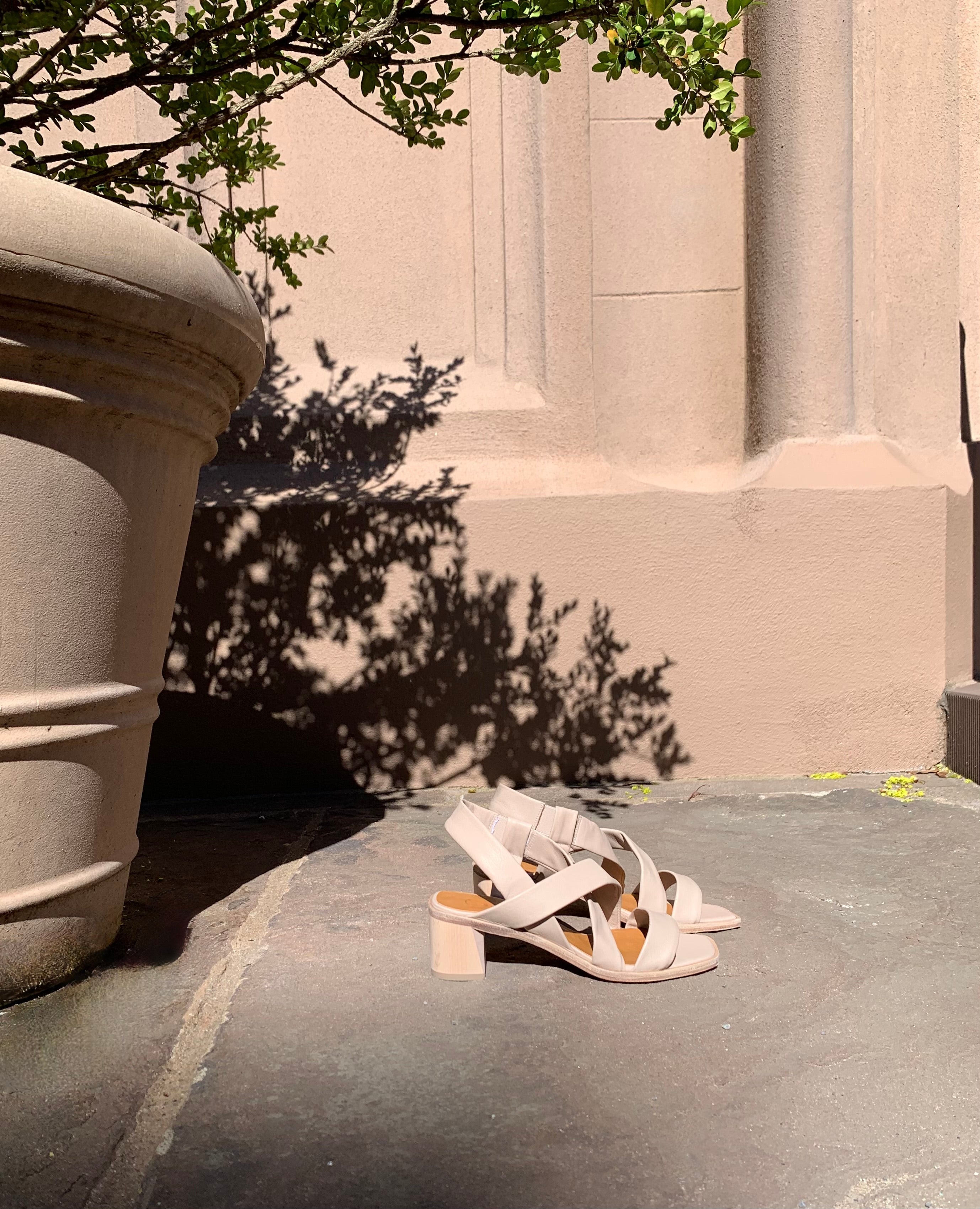 Sunlit outdoor shot of Coclico Jade Heel in Grey Mist leather.